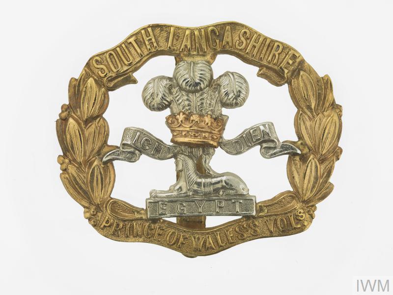 South Lancashire Regiment cap badge © IWM (INS 5768)