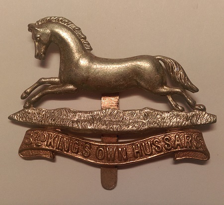 combe h 3rd kings own hussars cap badge
