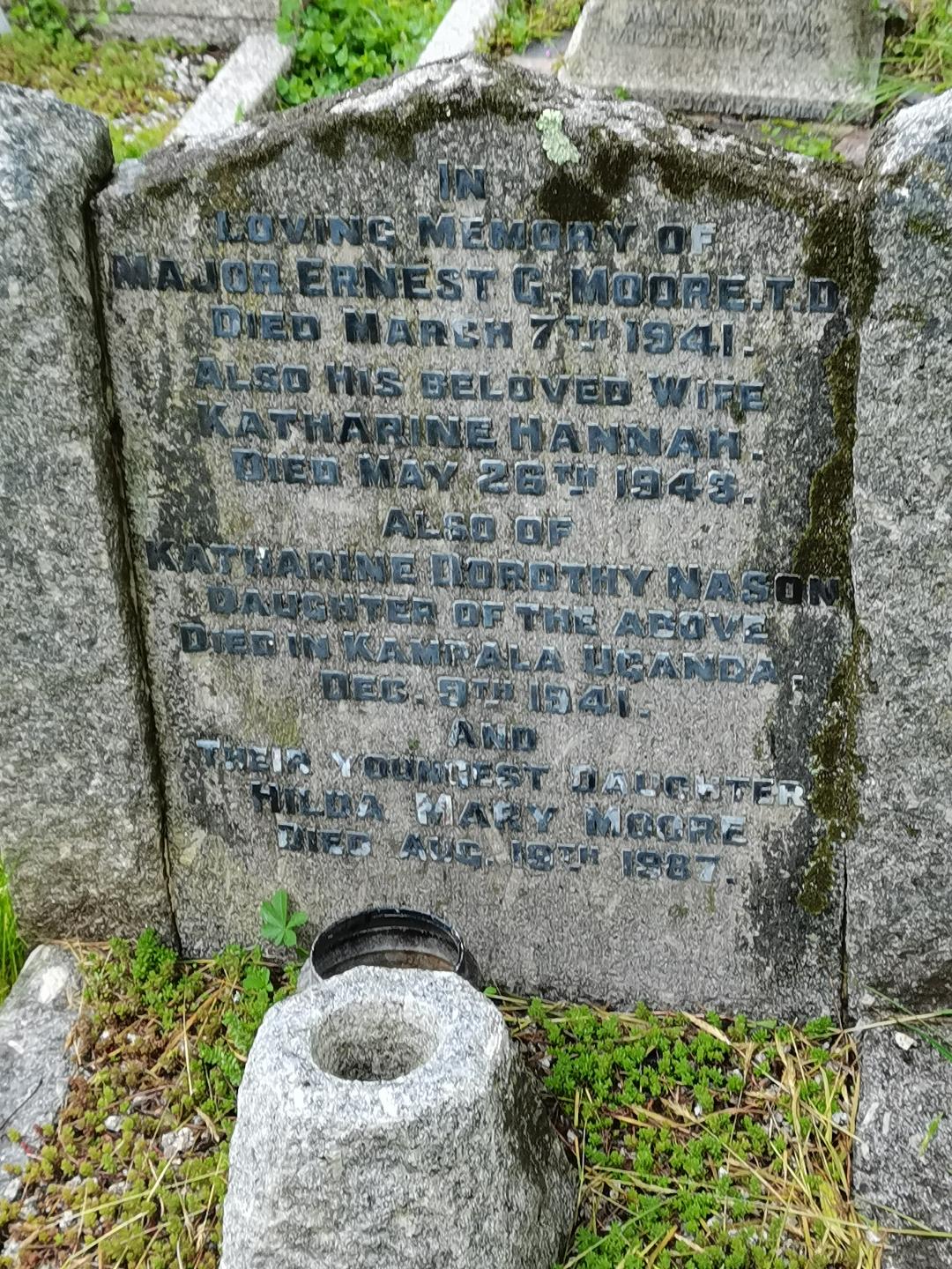 moore eg headstone