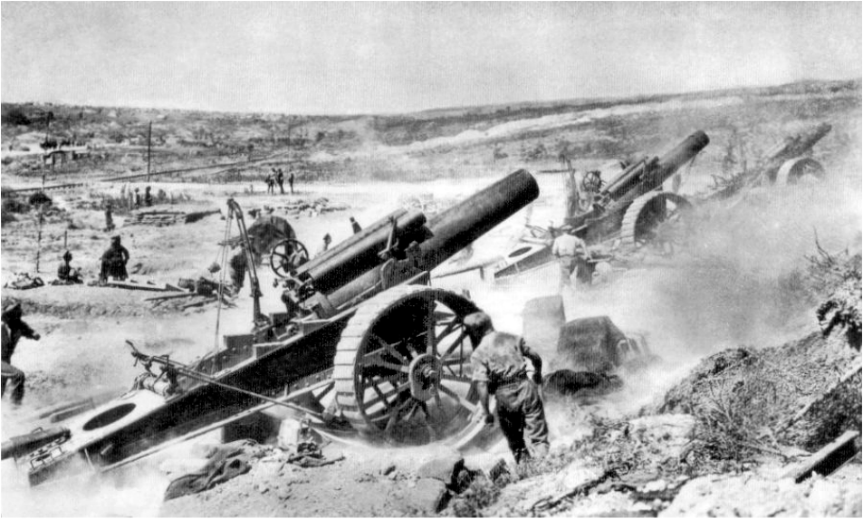 Artillery. Photo "The War Illustrated" Public Domain