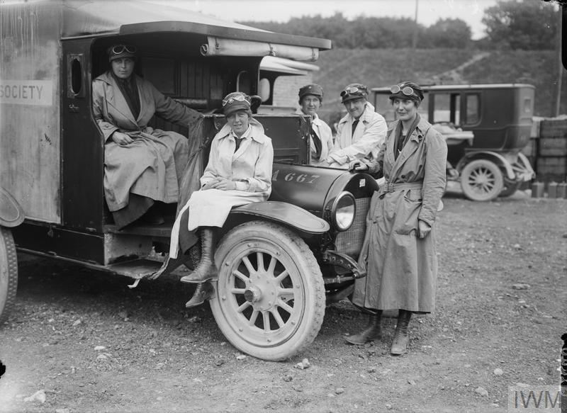 Women British Red Cross Society, Voluntary Aid Detachment (VAD) motor ambulance drivers at Etaples, 27th June 1917. © IWM (Q 2440)